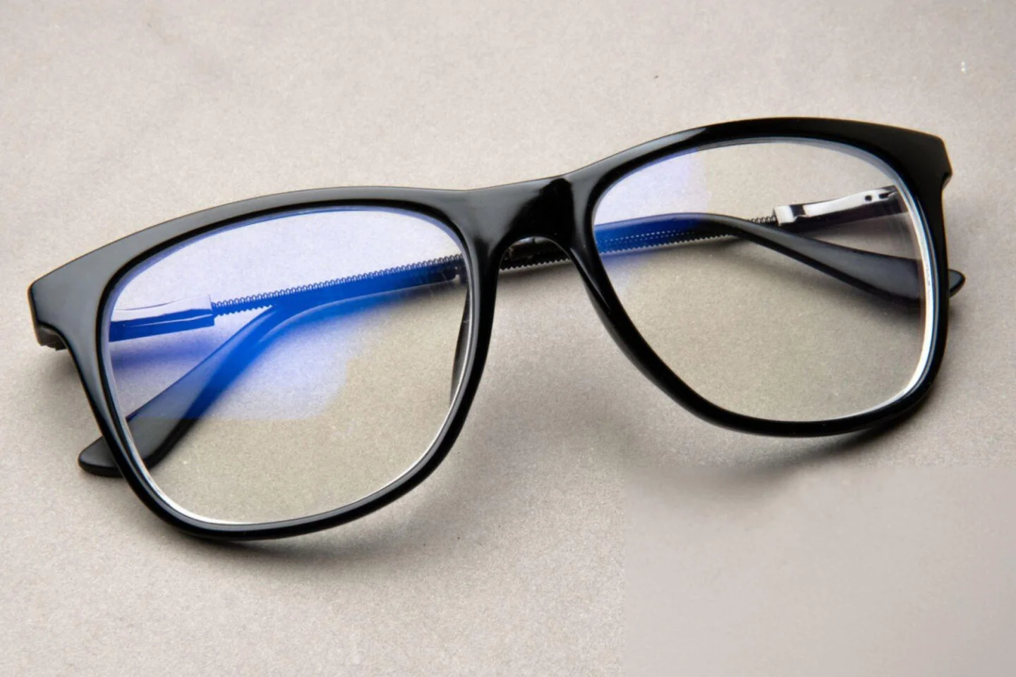 Do Blue Light Glasses Really Work? My 10-Day Test from Laptop to Netflix